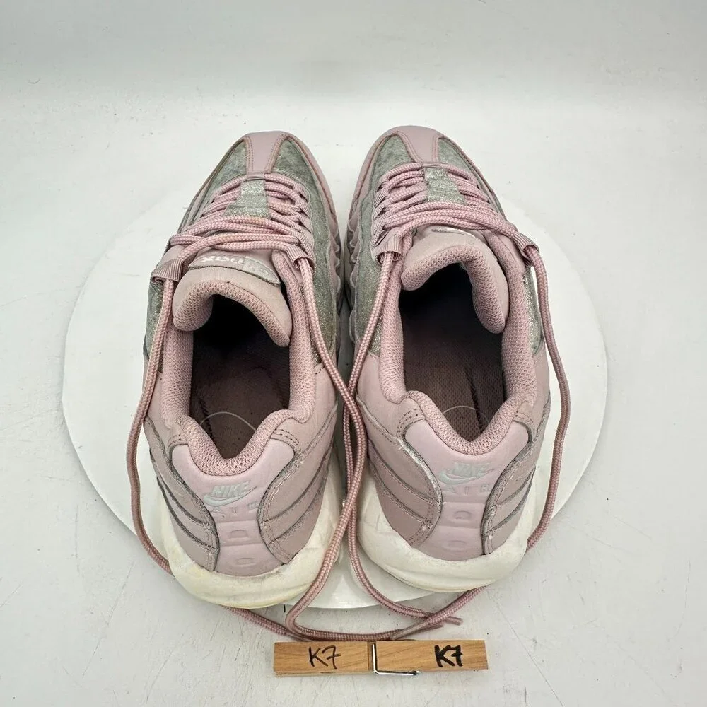 Nike Air Max 95 Particle Rose Women Size 10.5  AT0068-600 Rose Silver Shoes